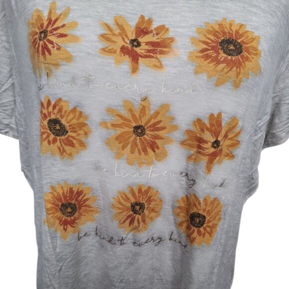Maurices Be Kind Flower Tee Shirt Womens XL Daisy Sun Floral Nice Equality Gray - Picture 3 of 8
